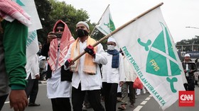 Jalur Aksi 4 November di Medan Merdeka Bersih dari Sampah
