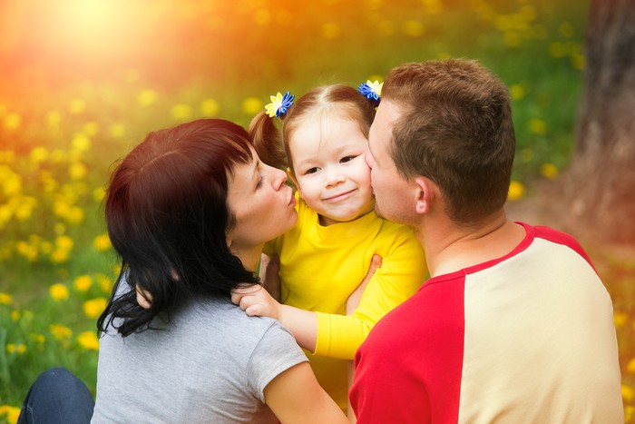 orang tua yang baik adalah mereka yang mampu melihat perjuangan dalam meraihnya, bukan sekadar keberhasilannya saja.