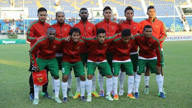 Alfred Riedl juga kembali memanggil Jandia Eka Putra. Kini ada empat kiper berebut tiga tempat untuk dibawa ke Piala AFF 2016. 