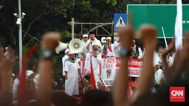 Ahmad Dhani sore ini melaporkan Indra Tan, yang disebutnya Ahokisme, karena diduga melakukan fitnah terhadap dirinya seperti yang pernah dilakukan Farhat Abbas.