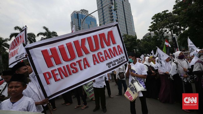 Kejari Kabupaten Karawang membentuk tim khusus untuk menangani kasus penistaan agama yang melibatkan seorang pengusaha di kabupaten Jawa Barat tersebut.