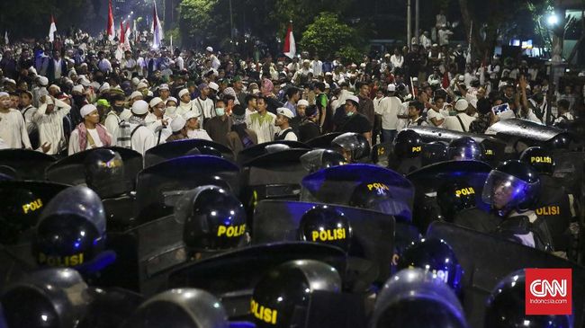 Jaringan ISIS Penyusup Demo 411 Kumpul di Masjid Menteng