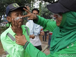 Mitos atau Fakta Odol Bisa Atasi Gas Air Mata? Begini Penjelasan Secara Medis