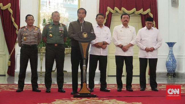 Presiden Joko Widodo menyebut kekacauan yang terjadi di Jakarta selepas maghrib pada Jumat ditunggangi oleh aktor-aktor politik.
