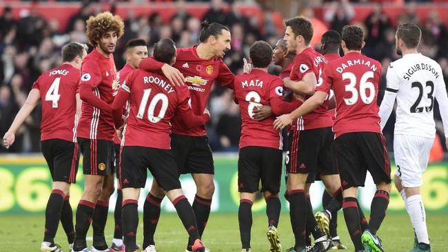 Manchester United bakal menyamai catatan poin terburuk di 12 laga awal Liga Inggris bila mereka kalah dari Arsenal di Old Trafford.