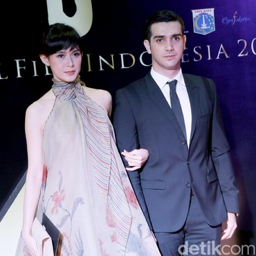 Atas Nama Cinta, 5 Pasangan Artis Nekat Nikah Tanpa Restu Orang Tua