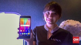 Luna, Ponsel Perdana Foxconn Hadir di Indonesia