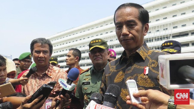 Sejumlah mahasiswa dan pemuda berencana mengadang Jokowi di Gedung Pusat Dakwah Muhammadiyah terkait dugaan penisataan agama oleh Ahok. Namun rencana itu batal.