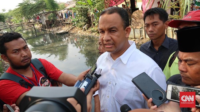 Calon Gubernur Jakarta Anies Baswedan mengatakan, tiga persoalan yang harus segera dibenahi di Kepulauan Seribu yaitu kesehatan, pendidikan, dan transportasi.