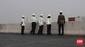 Meski Pakai Voorijder, Jokowi Sebut Macet Bekasi Super Parah
