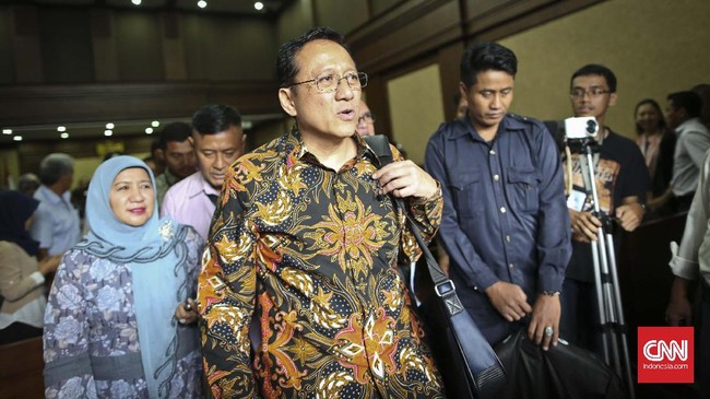 Irman Gusman akan mengajukan PK atas vonis 4,5 tahun penjara dan denda Rp200 juta subsidair 3 bulan kurungan dalam kasus suap pembelian gula impor Bulog.