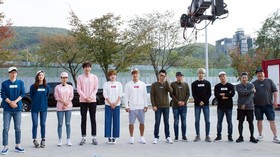Permintaan Maaf Kru 'Running Man' di Bawah Siraman Meriam Air