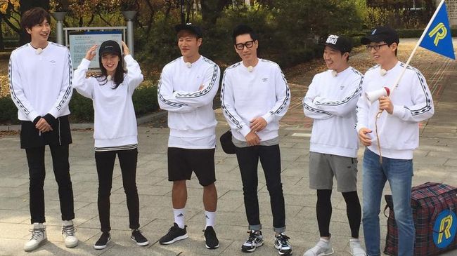 Tim produksi program variety show Running Man memutuskan untuk mengajak komedian Yang Se Chan dan aktris Jun So Min bergabung menjadi personel tetap.