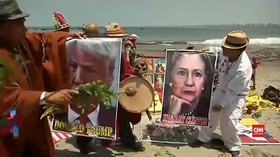 Cenayang Jagokan Clinton, Biksu Dukung Trump