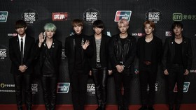 Musik BTS Bikin Keok Ariana Grande dan Chance the Rapper