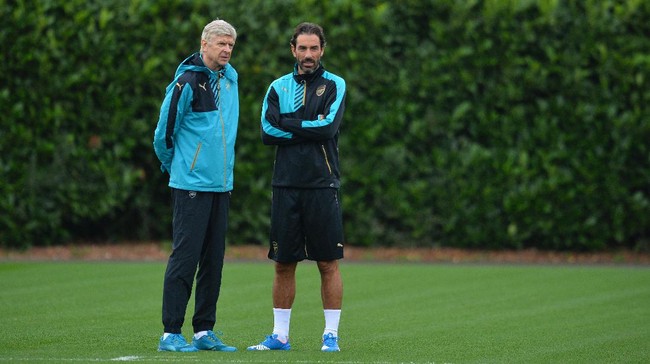 Pires menilai mantan rekannya di Arsenal seperti Thierry Henry, Patrick Vieira, dan Freddie Ljungberg lebih pantas menjadi pelatih ketimbang dirinya.