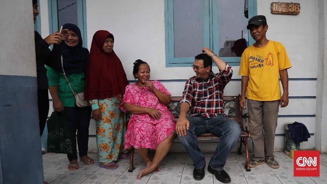 Ahok kini lebih sering membuat kampanye kejutan. Gaya kampanye dadakan itu kerap membuat pengurus partai pendukung kelimpungan mengatur pengamanan.