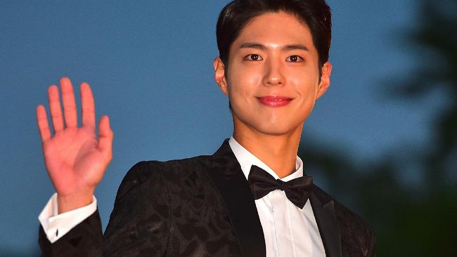 Dua pemeran utama dalam film Seo Bok, Park Bo-gum dan Gong Yoo, menyapa penggemar tanah air menggunakan bahasa Indonesia.