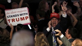 Trump Unggul Sementara, Saham Wall Street dan IHSG Rontok