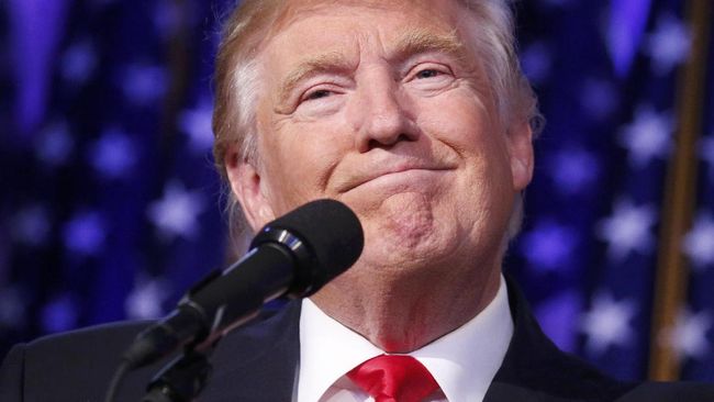 Jennifer Holliday yang selama ini dianggap sebagai ikon homoseksual, akan mengkhianati kepercayaannya jika tetap tampil untuk Donald Trump.