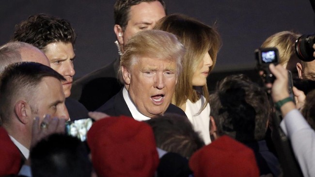 Menurut Menperin, dampak terpilihnya Donald Trump lebih terasa dalam jangka pendek. Hal ini terlihat dari fluktuasi pasar modal.