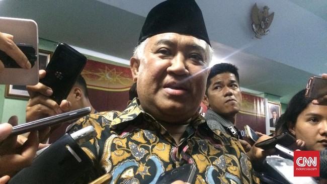 Din Syamsuddin menilai volume pengeras suara untuk azan memang perlu jadi perhatian apalagi di tengah pemukiman yang warganya majemuk.