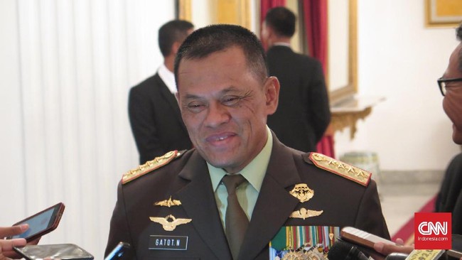Panglima TNI sempat membacakan puisi 'Tapi Bukan Kami Punya' yang bercerita tentang seorang anak yang menyadari kekayaan alam bangsanya bukan miliknya.