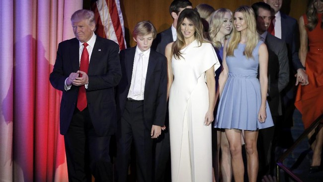 Konglomerat asal New York ini akan menyerahkan urusan operasional Trump Organization kepada tiga anaknya, Donald Trump Jr., Ivanka Trump dan Eric Trump.