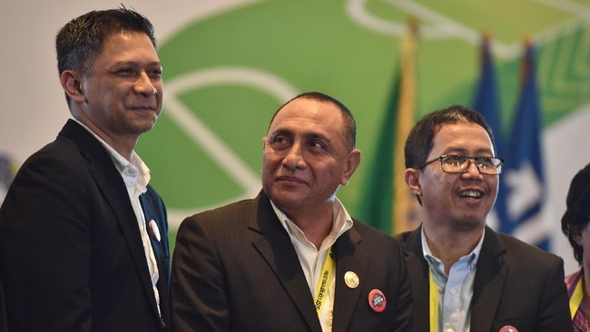 Kepala Staf Ketua Umum PSSI Iwan Budianto yakin tetap bisa netral dalam menjalankan tugasnya meski tidak melepas jabatan sebagai CEO Arema FC.