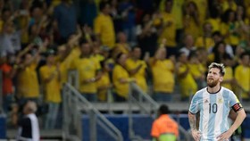 Babak Pertama: Messi Bawa Argentina Unggul Atas Chile