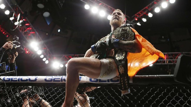 Bintang UFC, Conor McGregor siap bertarung dalam aturan tinju lawan Floyd Mayweather Jr. bila dirinya dibayar Rp1,3 triliun.