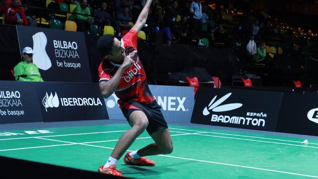 Chico Aura Dwi Wardoyo berhasil lolos ke final Spain Master 2021 usai menang atas Shesar Hiren Rhustavito.