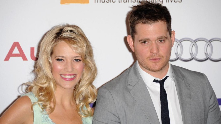 LONDON, ENGLAND - JUNE 29:  Luisana Lopilato and Singer Michael Buble attend the Nordoff Robbins O2 Silver Clef Awards at the London Hilton Hotel on June 29, 2012 in London, England.  (Photo by Stuart Wilson/Getty Images)