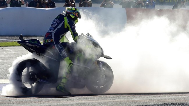 Valentino Rossi akan tampil di MotoGP 2017 di usia 38 tahun. Target The Doctor tetap sama meski sudah tidak muda lagi, yakni merebut gelar juara dunia.