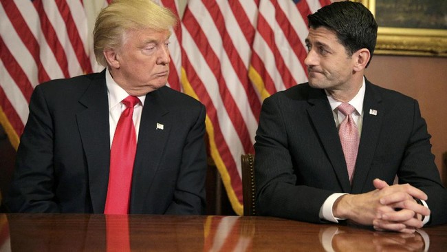 Paul Ryan menegaskan bahwa para anggota dewan tidak tengah mempersiapkan pembentukan pasukan deportasi untuk memulangkan para imigran ilegal.