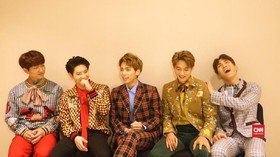 Intim Tiga Menit Bersama SHINee