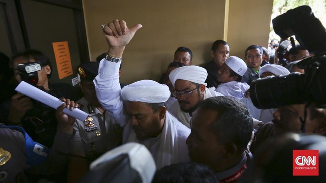 Kasus diharapkan bisa masuk ke persidangan agar bisa diketahui apakah polisi punya bukti untuk menjerat Rizieq atau tokoh FPI itu justru yang tak bersalah.