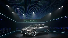 SUV Listrik Pertama Jaguar I-Pace Mulai Unjuk Gigi