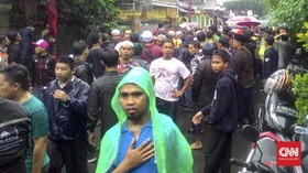 Tolak Ahok, Massa di Ciracas <i>Sweeping</i> Mobil Pribadi