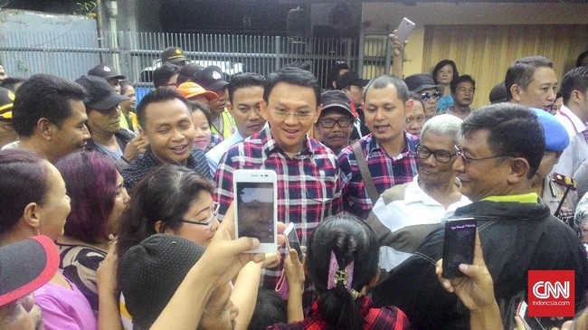 Ahok mengatakan, Anies membangun opini publik yang keliru soal Jakarta, seperti data pengangguran.
