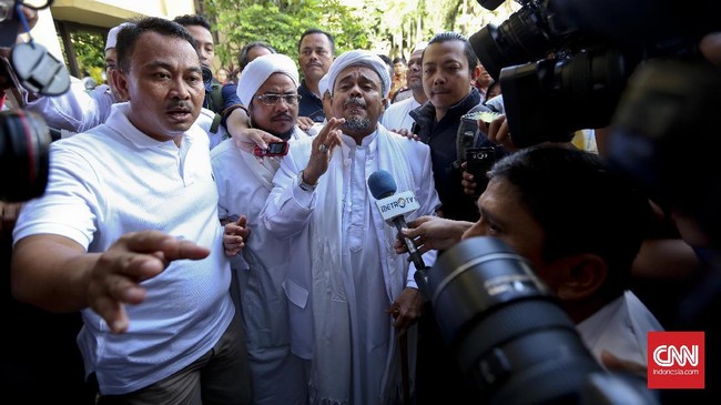 Polda Jawa Barat mengadakan gelar perkara kedua untuk menentukan status tersangka Rizieq dalam kasus dugaan penghinaan lambang negara.