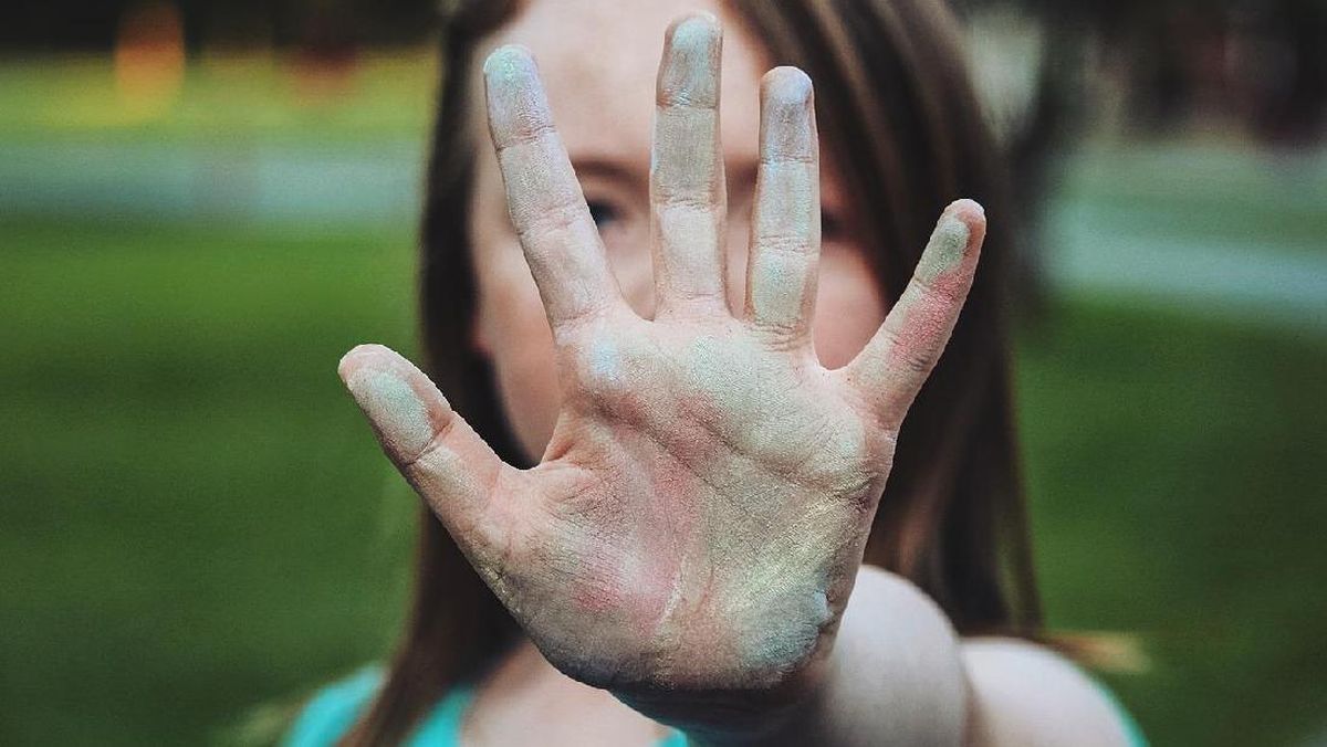 7 Pola Kalimat yang Jadi Tanda Omongan Seseorang Sulit Dipercaya