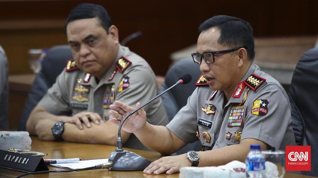 Kepolisian diminta bersikap transparan dan akuntabel dalam menangani kasus penembakan mobil pribadi di Lubuklinggau.