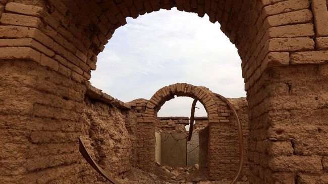 Ahli sejarah dan arkeolog Irak menggantungkan harapan pada drone untuk mengetahui kondisi terakhir Kota Kuno Nimrud, setelah digempur ISIS.