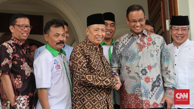 Anies Baswedan bertemu tokoh senior PPP Hamzah Haz untuk membicarakan pelbagai persoalan di Indonesia, walaupun partai itu mendukung Agus-Sylvi.