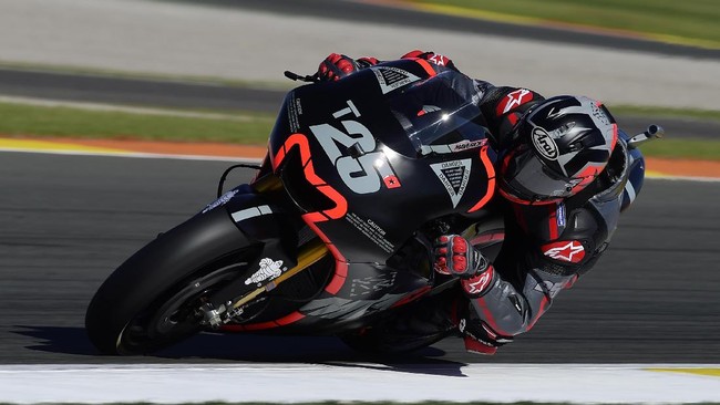 Bos Suzuki, Davide Brivio yakin Maverick Vinales bakal siap sejak seri pertama MotoGP musim 2017 dan akan langsung bersaing di papan atas.