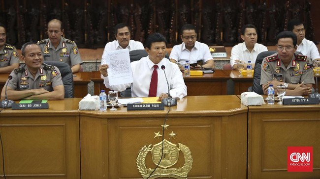 Ada masyarakat yang melaporkan dugaan makar. Penyelidik sudah menerima laporan. Semua bisa melihat, semua bisa mendengar secara jelas dan nyata.