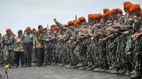 Safari ke Paskhas, Jokowi Minta Prajurit Waspadai Adu Domba