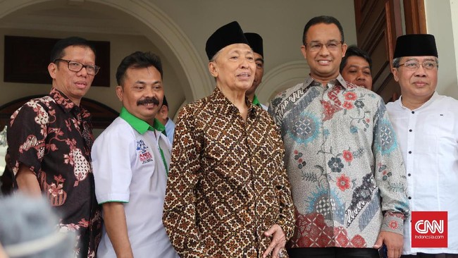 Pelayanan khusus ini termasuk bagian dari program Kartu Jakarta Sehat Plus yang menjadi 23 janji kerja Anies-Sandiaga Uno.