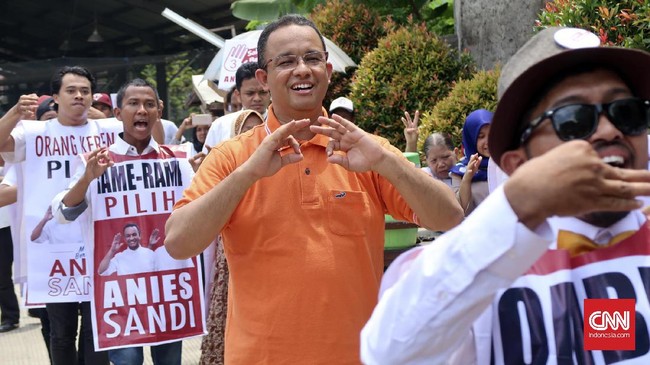 Calon gubernur DKI Jakarta Anies Baswedan menyebut serapan anggaran yang rendah menghambat implementasi proyek besar, seperti penanggulangan banjir.